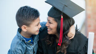 Vom Arbeiterkind zum Doktor (Foto: istockphoto/Courtney Hale)